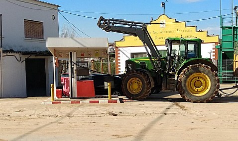 Bruselas aprueba la ampliación en 52 millones del plan español de ayudas al gasóleo agrícola