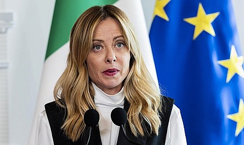 Meloni anuncia un acuerdo con los transportistas para desplegar ayudas de 540 millones para combustibles
